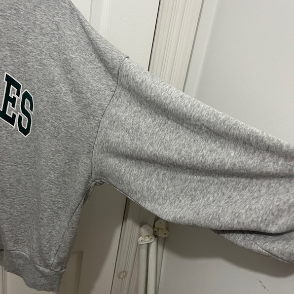 H&M Sweater - Picture 2 of 3